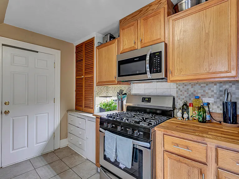 68 Sheldon Ter #3 — Photo 10