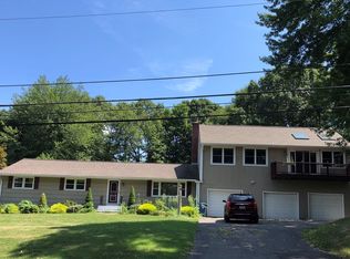 17 Carriage Dr, Tolland, CT 06084