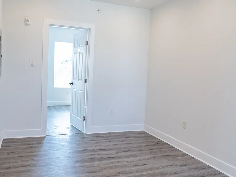 723 N 40th St #3 — Photo 3