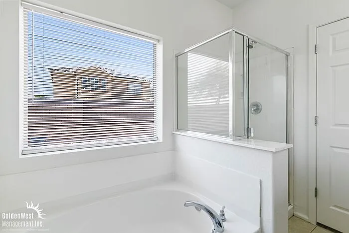 993 E Corral St — Photo 12