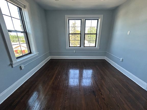 3rd image of 220 Passaic Ave #3R