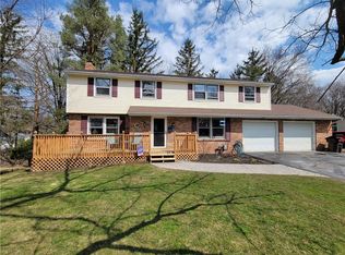 18 Pine View Hts, Avon, NY 14414