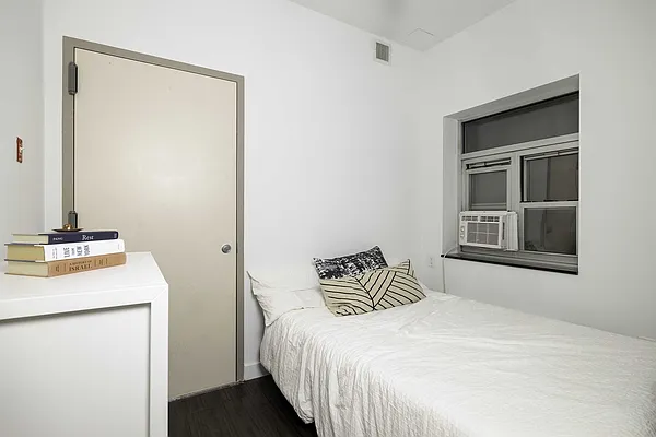 Rented by Compass | media 19