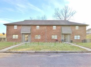 301 W 31st St #201-A, Higginsville, MO 64037