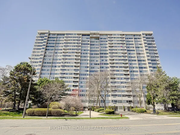 1580 Mississauga Valley Blvd #205, Toronto, ON L5A 3T8