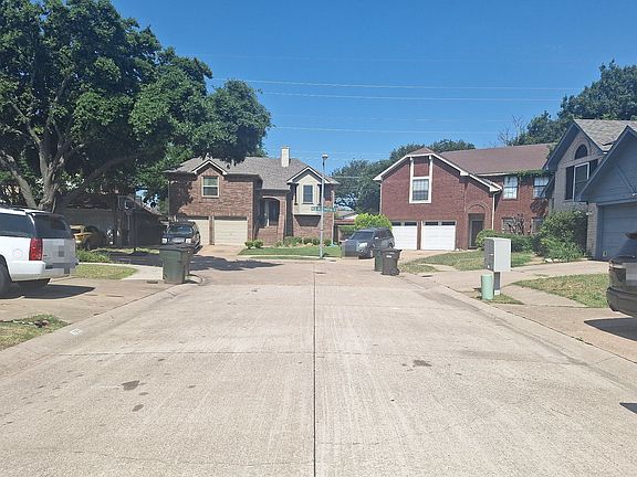 4th image of 793 Chateau Ln