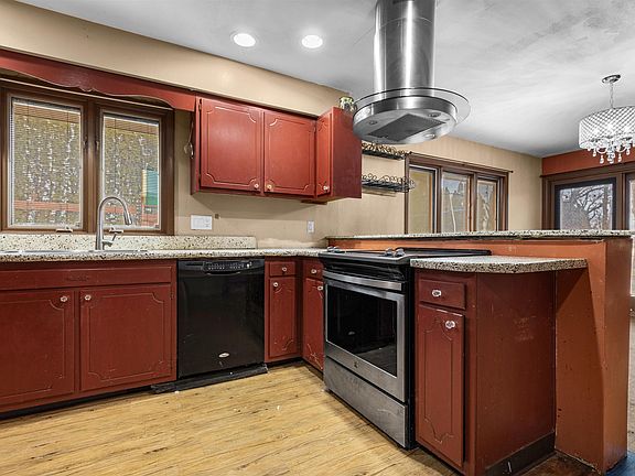 5th image of 1303 Campus Hills Blvd