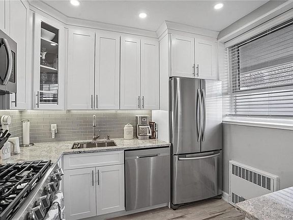 5th image of 325 King St #6C