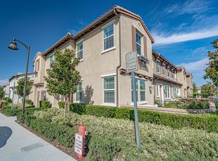 28602 Jardineras Dr, Santa Clarita, CA 91354