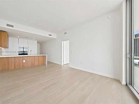 5th image of 1400 Biscayne Blvd #1205