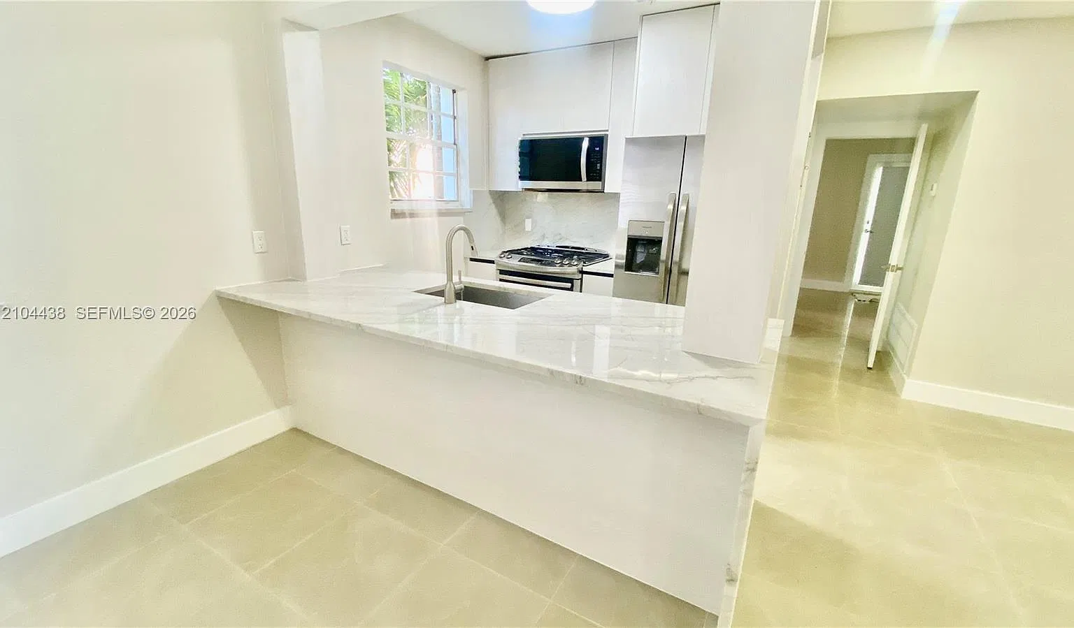 8540 Byron Ave — Photo 4