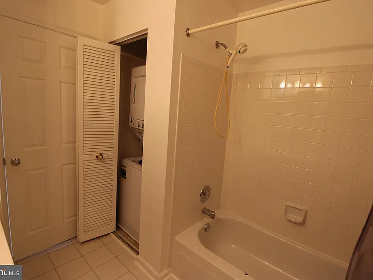 7509 Ashby Ln #N — Photo 13
