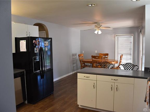 3rd image of 157 Mountair Dr