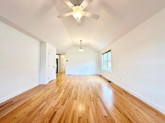 5th image of 13 Hutchinson Drive
