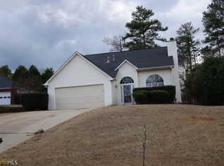 12261 Players Ct, Fayetteville, GA