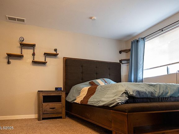 5th image of 2555 Camelot Way