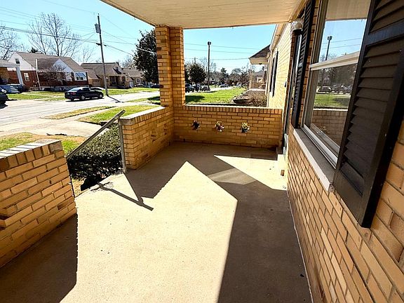4th image of 1023 Woodbriar Ln