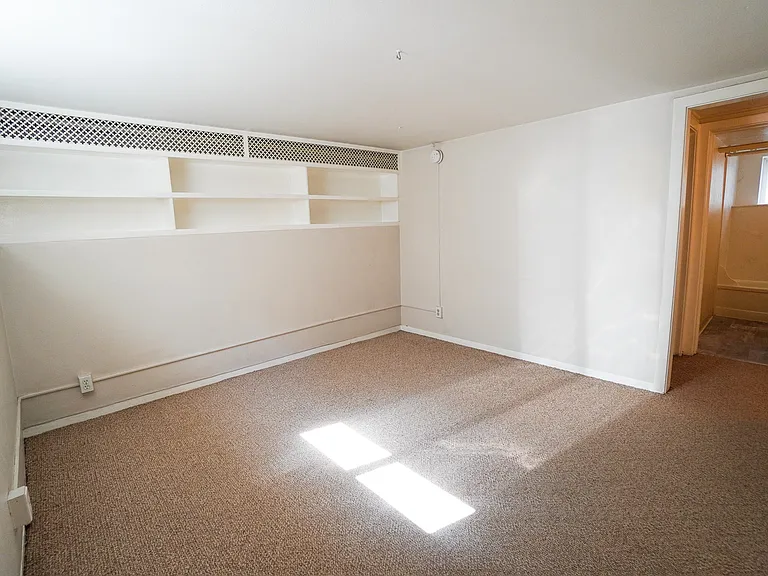 2506 W Woodlawn Ave #4 — Photo 6