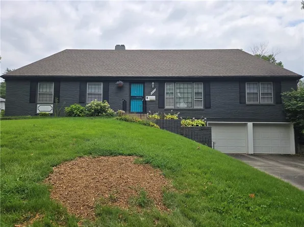 4835 NE Sherwood Dr, Kansas City, MO 64119
