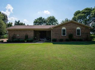 566 Anglin Ln, Jackson, TN 38301