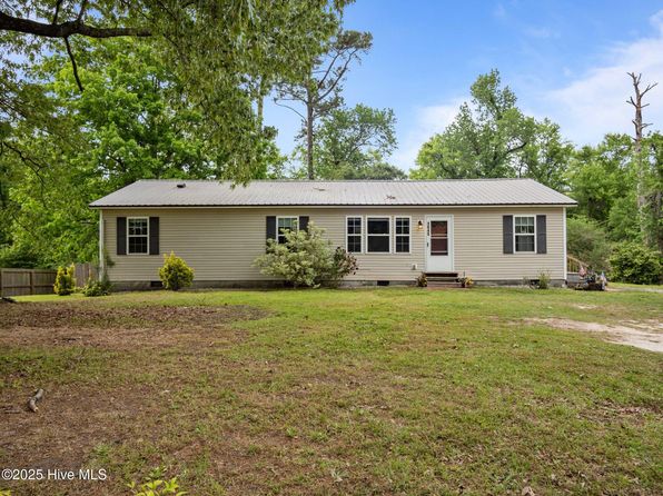 1645 Riggs Road, Maysville, NC 28555