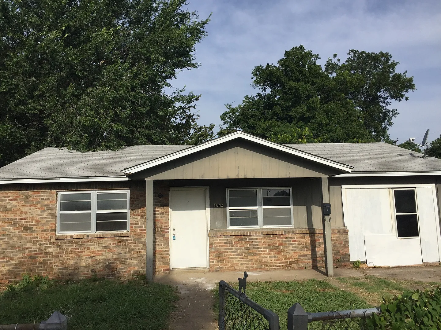 3 bedroom — Photo 1
