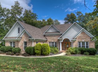 196 Holly Berry Rd, Fredericksburg, VA 22406