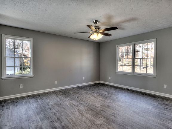 5th image of 196 Braxton Dr
