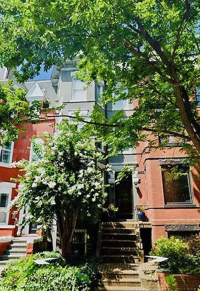 2110 1st St NW — Photo 1