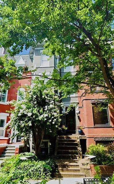 1st image of 2110 1st St NW