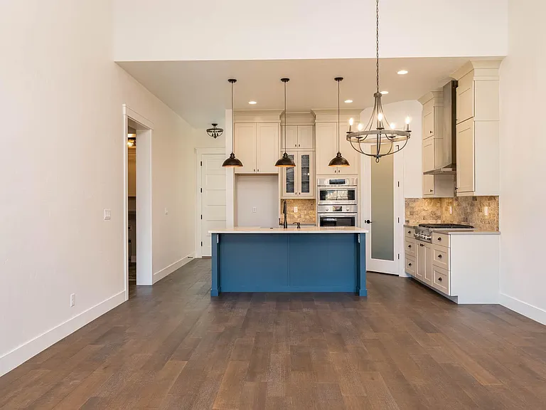 4200 W Lovegood Ln — Photo 15