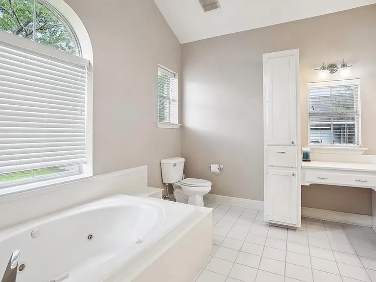3983 Hemlock St — Photo 12
