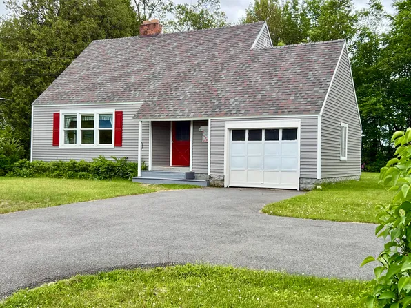 809 State Route 374, Cadyville, NY 12918