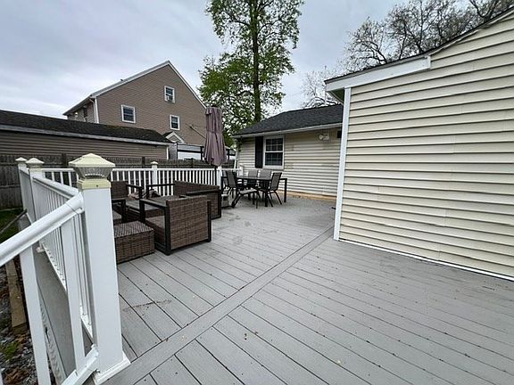 5th image of 289 Burnham Rd