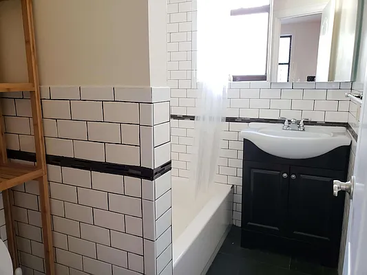 Rented by Zuz Realty | media 20