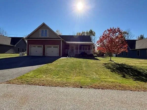 47 Chickadee Lane, Hampden, ME 04444