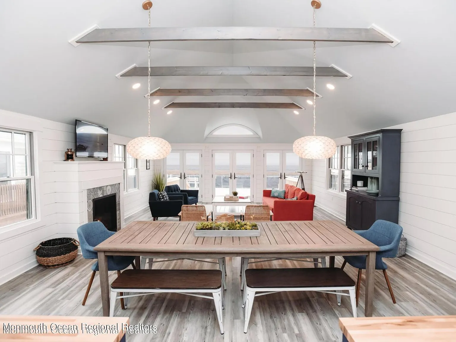 3 bed, $6,000 — Photo 2