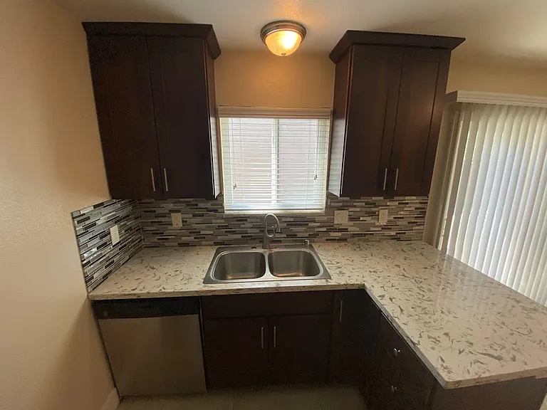4013 Andedon Cir — Photo 9
