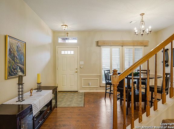 4th image of 3639 Mill Meadow Dr
