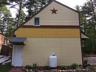 GROUND ENTRANCE TO LAUNDRY & INTERIOR STAIRS