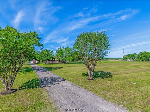 4th image of 1655 Fawn Lake Dr