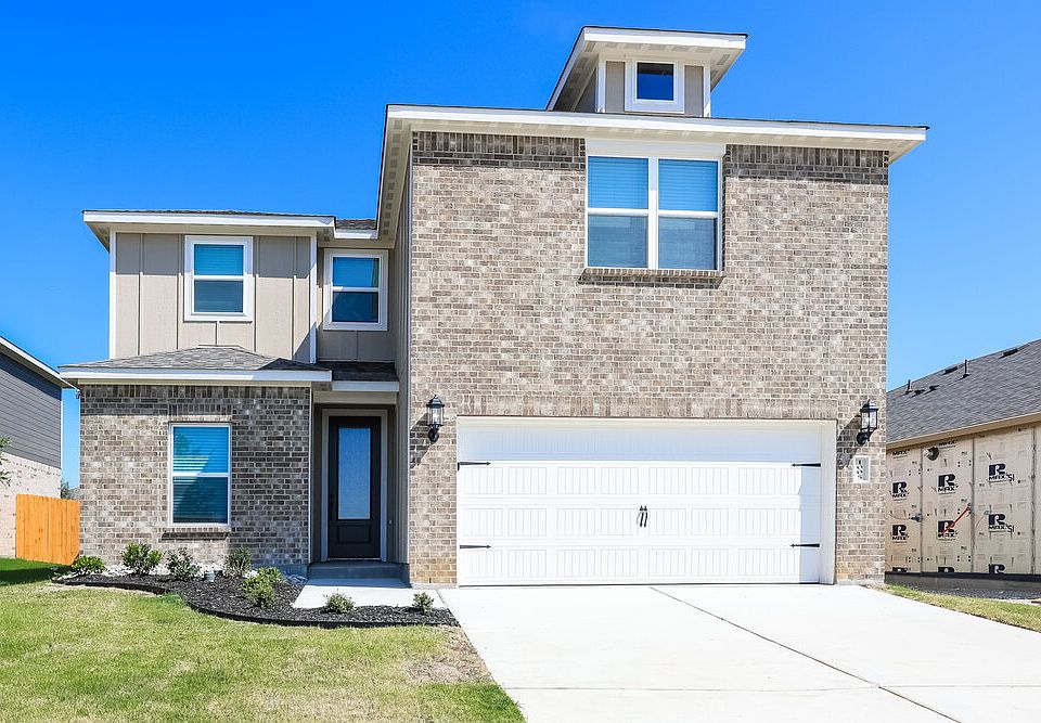 1st image of 1005 Holly Dr
