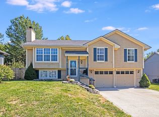 405 S Pelham Path, Raymore, MO 64083