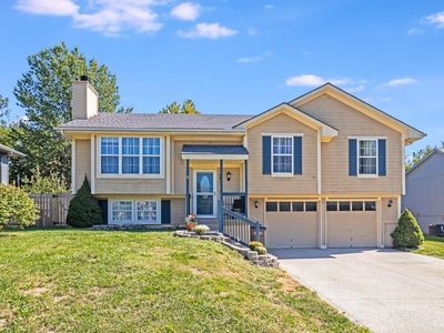 405 S Pelham Path, Raymore, MO, 64083