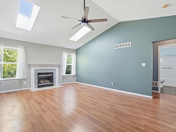 2nd image of 605 Quail Hollow Dr