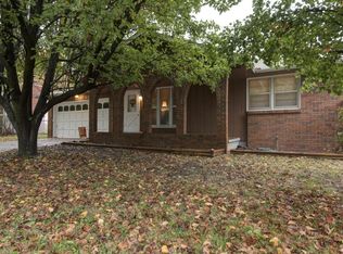 2540 S Franklin Ave, Springfield, MO 65807