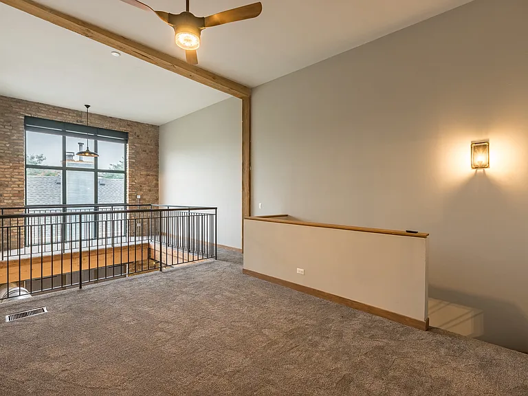 3110 N Sheffield Ave — Photo 10