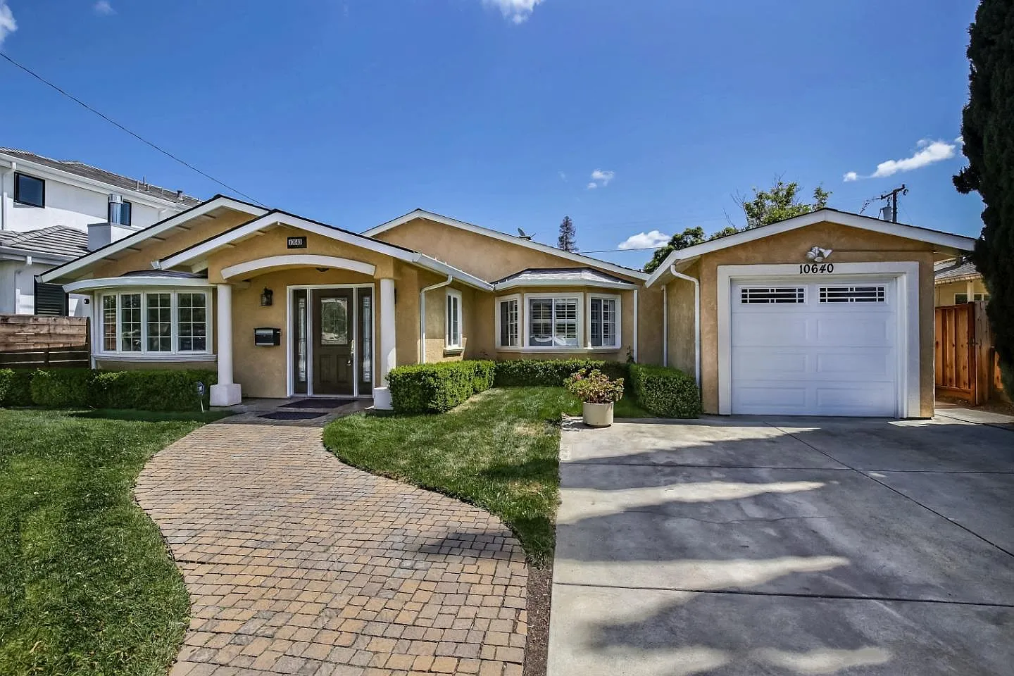 10640 Johansen Dr photo 1