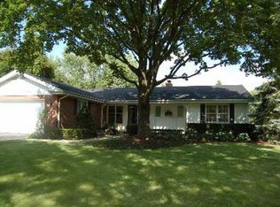 275 Cold Spring Rd, Barrington, IL 60010