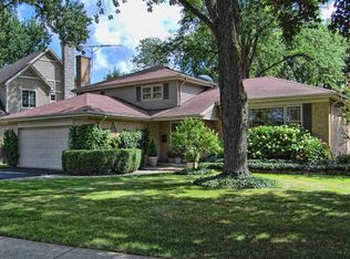 2770 Crabtree Ln, Northbrook, IL